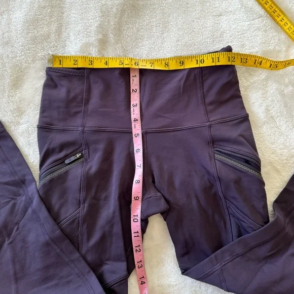 Lululemon Toasty Tech Tight II Leggings in Cyber